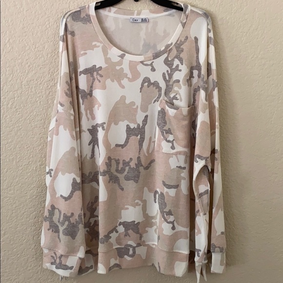 DEX Womens Camo Long Sleeve Top Plus 3XL NWT - Picture 2 of 12